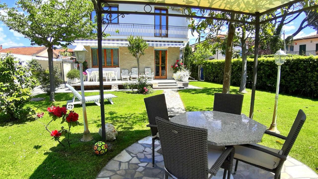 Villa Alcione Forte dei Marmi Exteriör bild